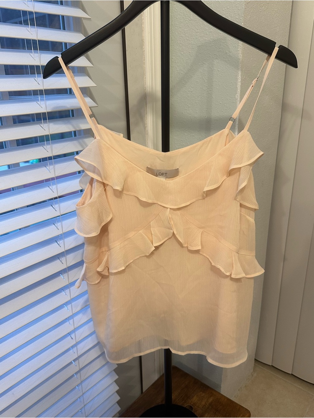 LOFT Ruffle Cold Shoulder Blouse Light Blush Pink Size L
